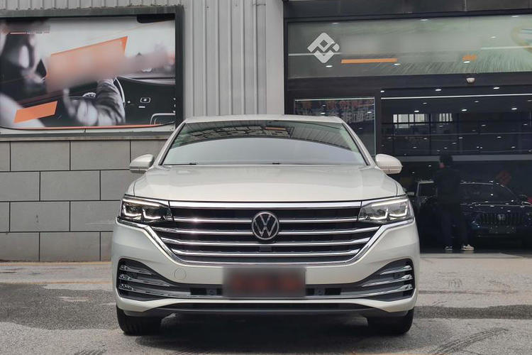 Used Volkswagen Viloran 2022 380TSI Prestige Edition Exterior 1