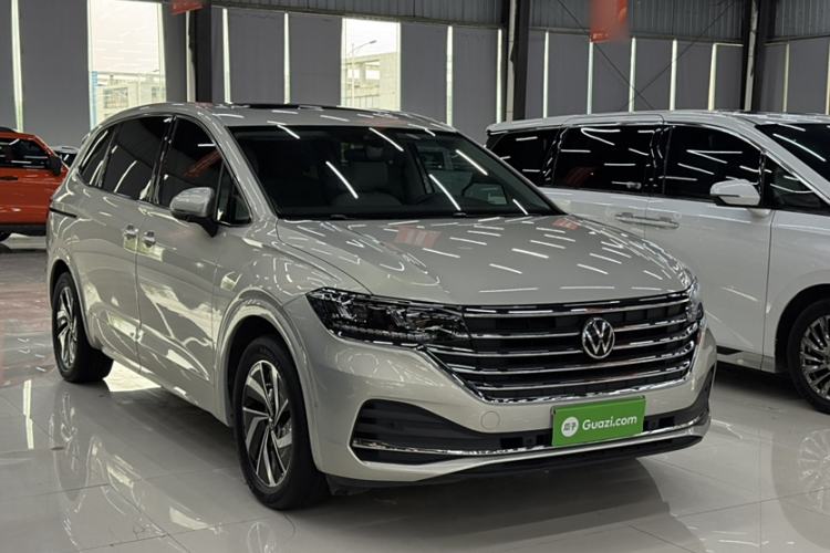 Used Volkswagen Viloran 2022 380TSI Luxury Edition Exterior 2