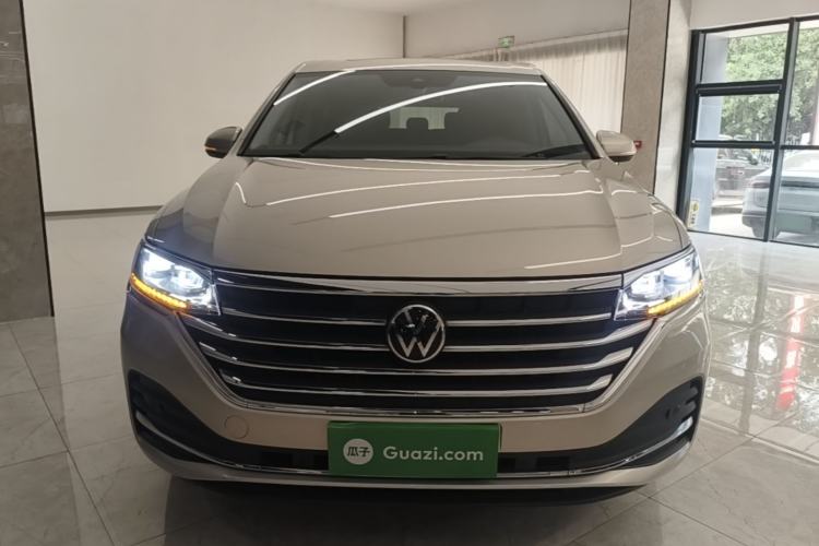 Used Volkswagen Viloran 2022 380TSI Luxury Edition Front