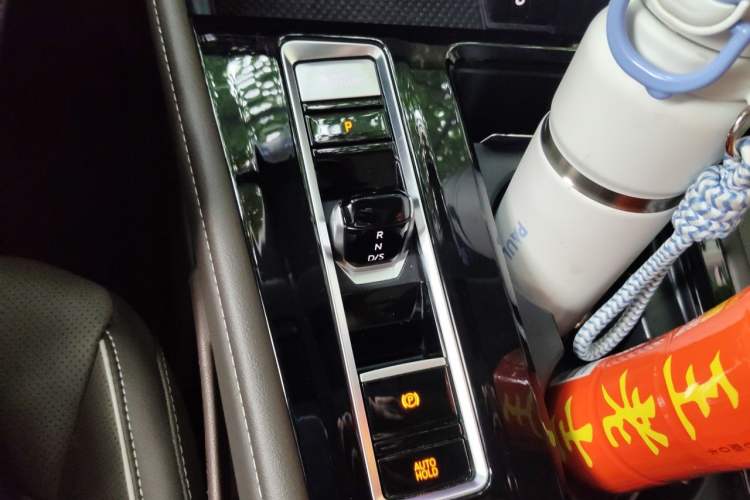 Used Volkswagen Viloran 2022 380TSI Prestige Edition Gear Lever
