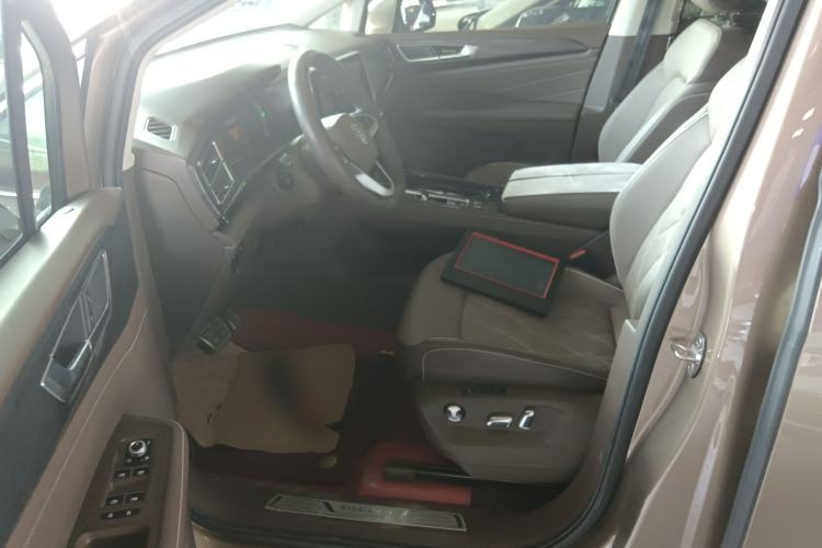 Used Volkswagen Viloran 2022 380TSI Prestige Edition Left Front Seat