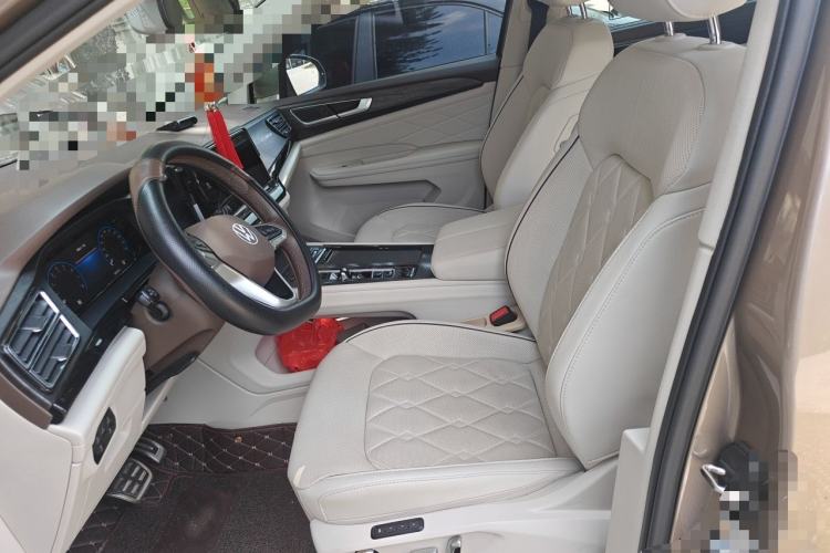Used Volkswagen Viloran 2022 380TSI Prestige Edition Left Front Seat