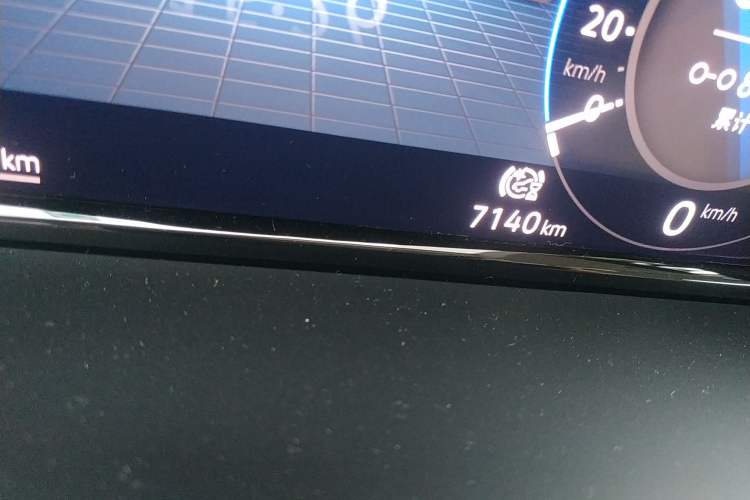 Used Volkswagen Viloran 2022 380TSI Prestige Edition Odometer Close Up