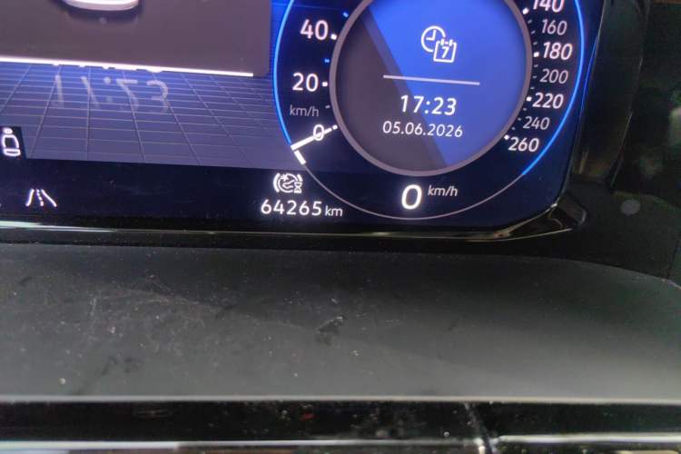Used Volkswagen Viloran 2022 380TSI Flagship Edition Odometer Close Up