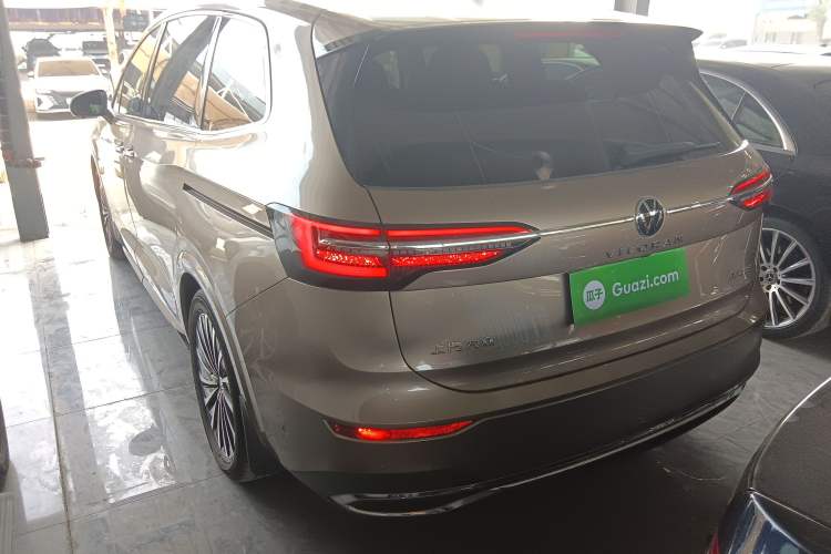 Used Volkswagen Viloran 2022 380TSI Prestige Edition Rear Left 45 Deg