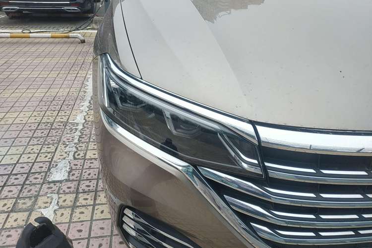 Used Volkswagen Viloran 2022 380TSI Prestige Edition Right Front Headlight
