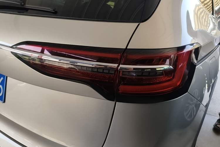 Used Volkswagen Viloran 2022 380TSI Prestige Edition Right Rear Taillight