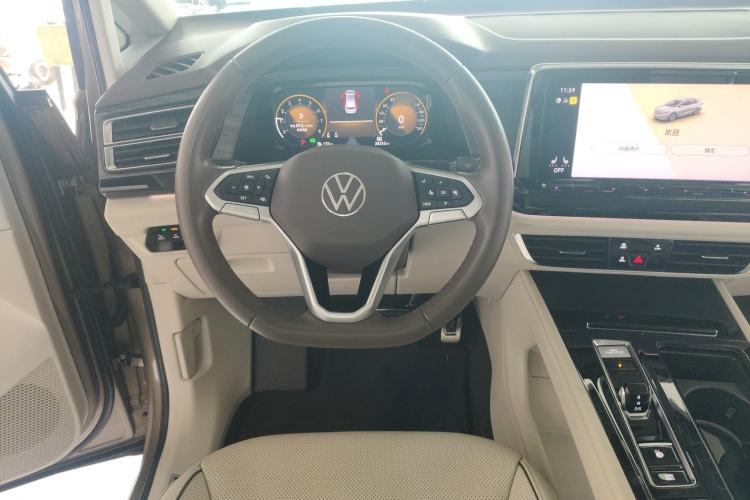 Used Volkswagen Viloran 2022 380TSI Prestige Edition Steering Wheel