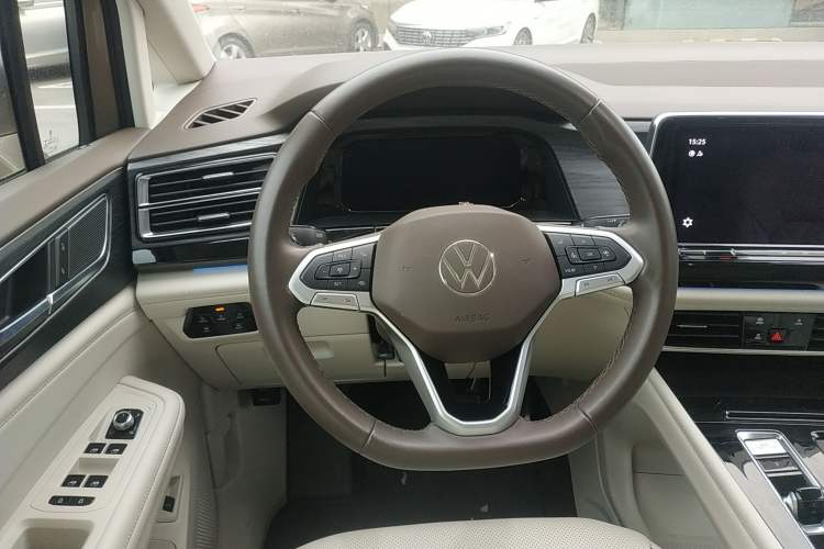 Used Volkswagen Viloran 2022 380TSI Prestige Edition Steering Wheel