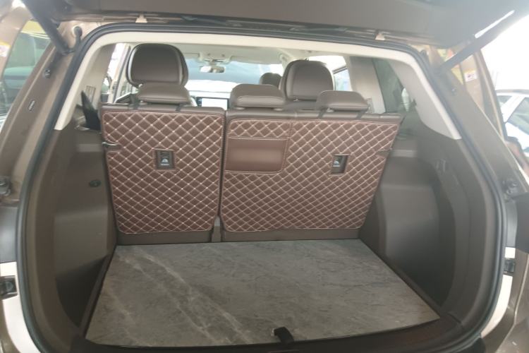 Used Volkswagen Viloran 2022 380TSI Prestige Edition Trunk