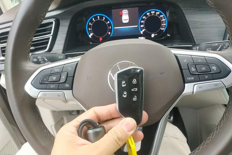 Used Volkswagen Viloran 2022 380TSI Prestige Edition Vehicle Key