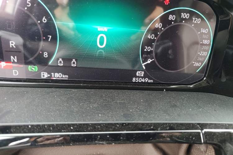 Used Volkswagen Viloran 2022 380TSI Prestige Edition Odometer Close Up