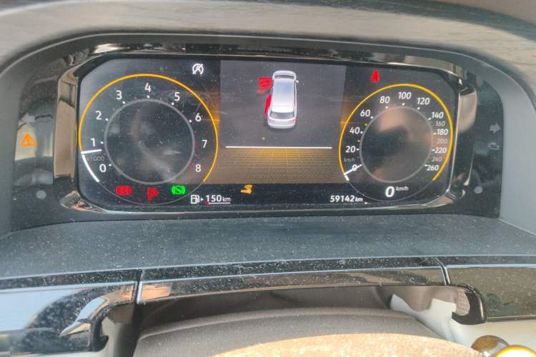 Used Volkswagen Viloran 2022 380TSI Prestige Edition Odometer Close Up