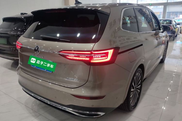 Used Volkswagen Viloran 2022 380TSI Prestige Edition Rear Right 45 Deg