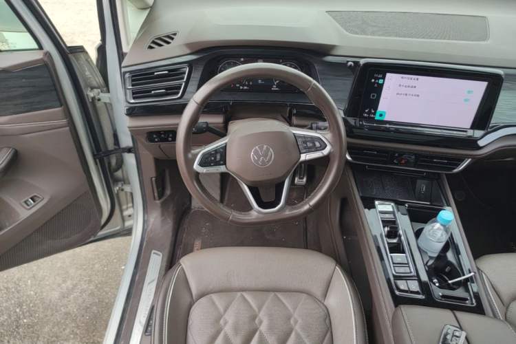 Used Volkswagen Viloran 2022 380TSI Prestige Edition Steering Wheel