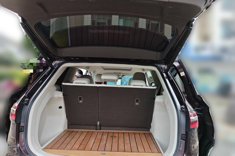 Used Volkswagen Viloran 2022 380TSI Luxury Edition Trunk