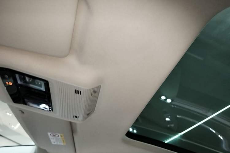 Used Volkswagen Viloran 2022 380TSI Prestige Edition Headliner