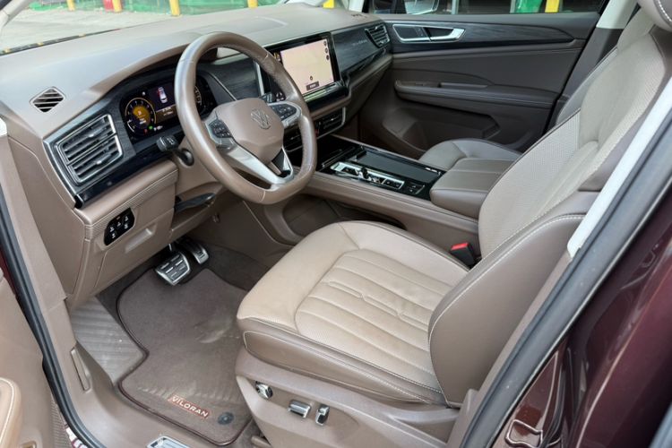 Used Volkswagen Viloran 2022 380TSI Luxury Edition Interior 2