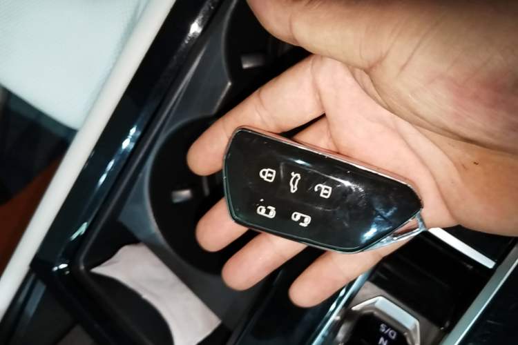 Used Volkswagen Viloran 2022 380TSI Prestige Edition Vehicle Key