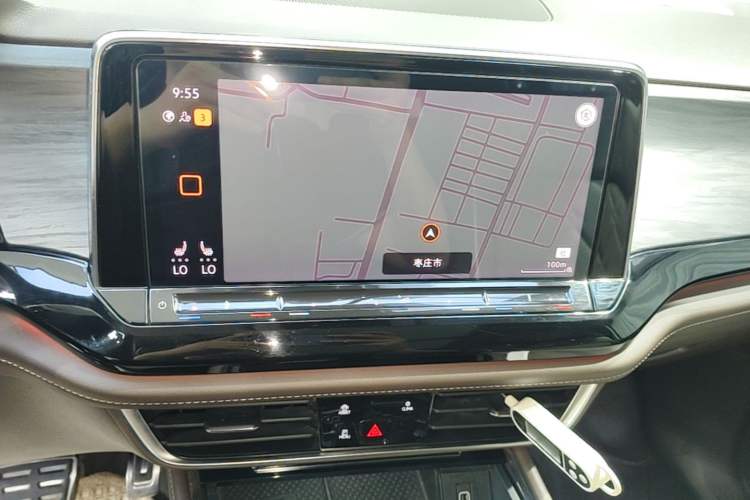 Used Volkswagen Viloran 2022 380TSI Prestige Edition Audio And AC Panel
