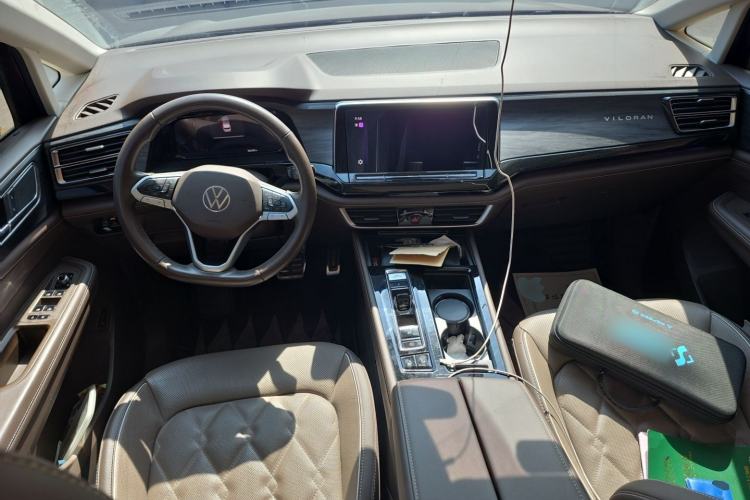 Used Volkswagen Viloran 2022 380TSI Prestige Edition Center Console