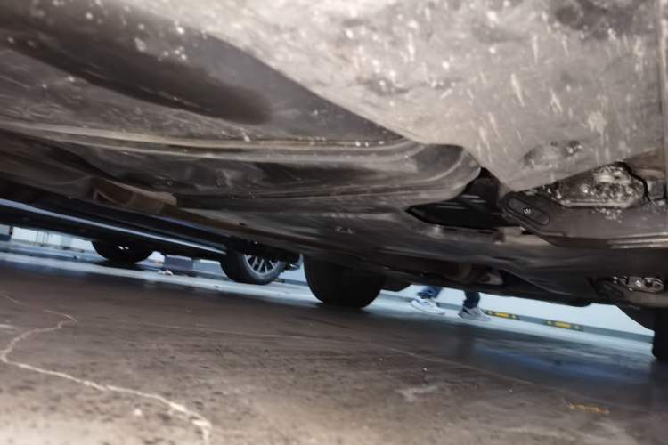 Used Volkswagen Viloran 2022 380TSI Prestige Edition Chassis Rear Right