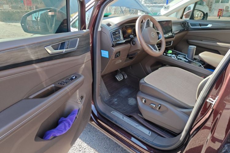 Used Volkswagen Viloran 2022 380TSI Luxury Edition Driver Seat