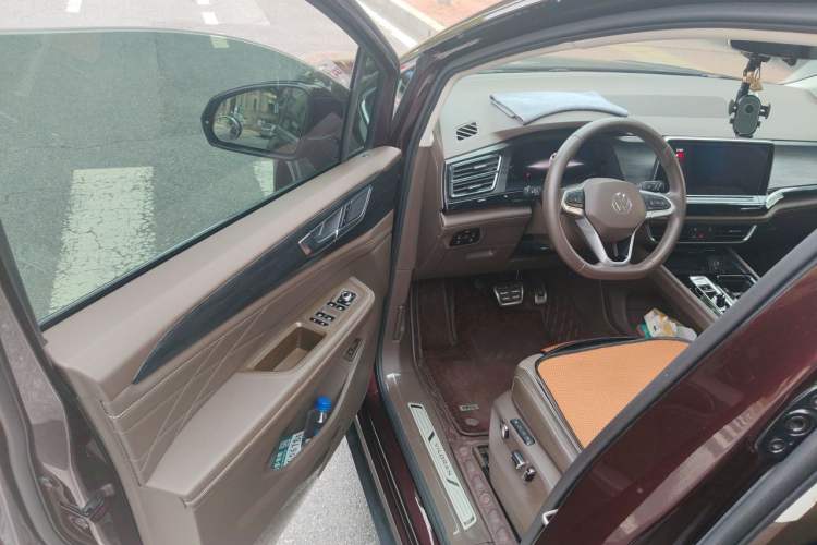 Used Volkswagen Viloran 2022 380TSI Prestige Edition Driver Seat