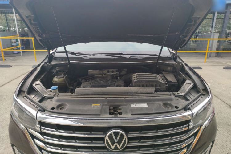 Used Volkswagen Viloran 2022 380TSI Prestige Edition Engine Bay