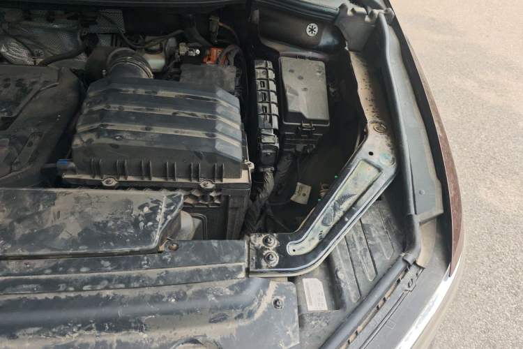 Used Volkswagen Viloran 2022 380TSI Prestige Edition Engine Bay Left