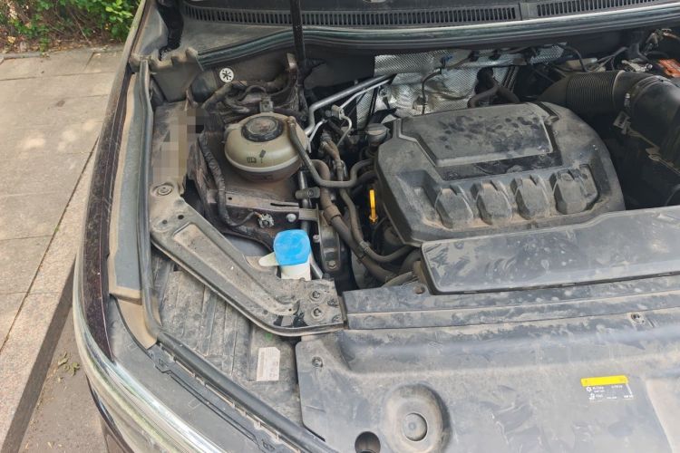 Used Volkswagen Viloran 2022 380TSI Prestige Edition Engine Bay Right