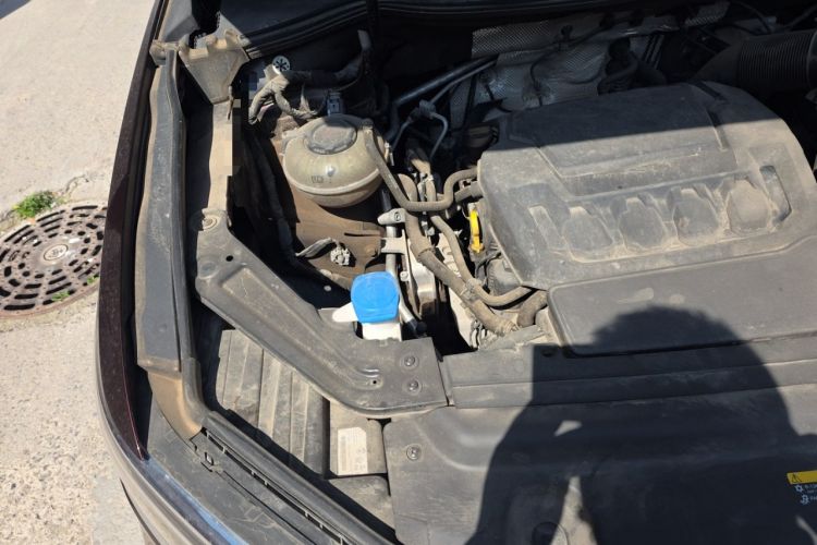 Used Volkswagen Viloran 2022 380TSI Prestige Edition Engine Bay Right