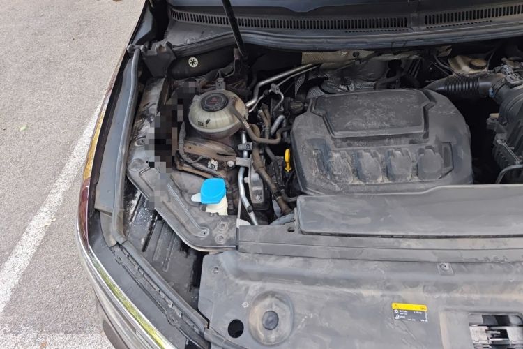 Used Volkswagen Viloran 2022 330TSI Business Edition Engine Bay Right