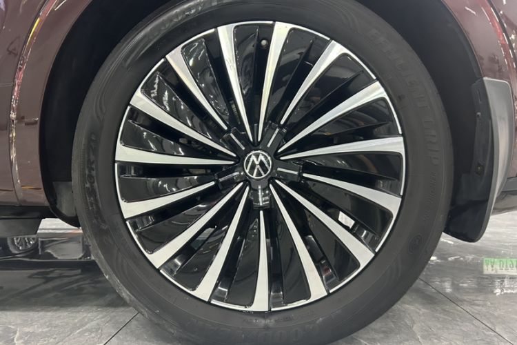 Used Volkswagen Viloran 2022 380TSI Prestige Edition Exterior 2