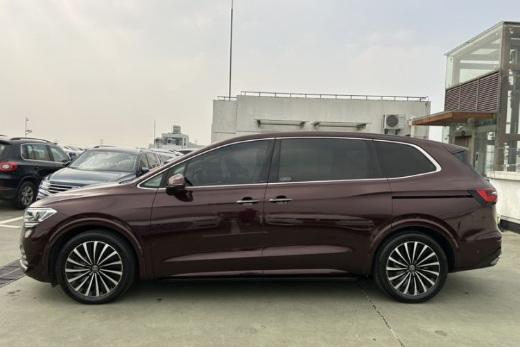 Used Volkswagen Viloran 2022 380TSI Prestige Edition Exterior 5