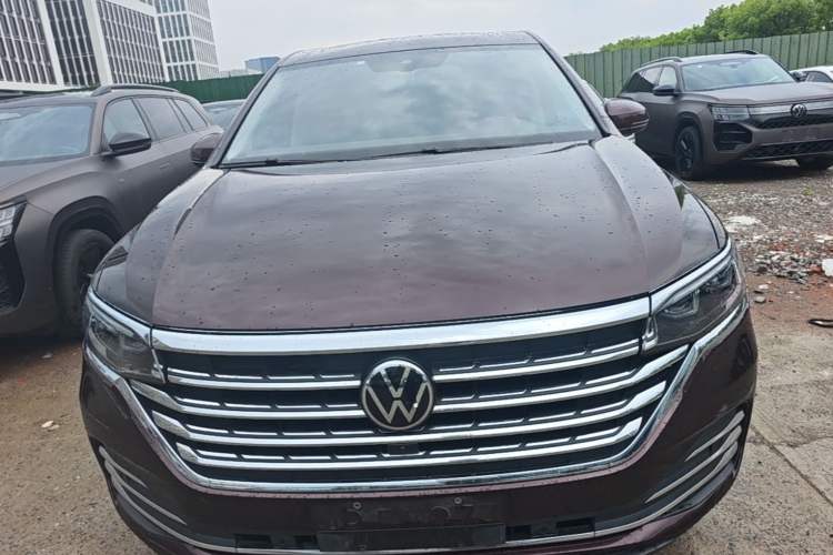 Used Volkswagen Viloran 2022 380TSI Prestige Edition Front