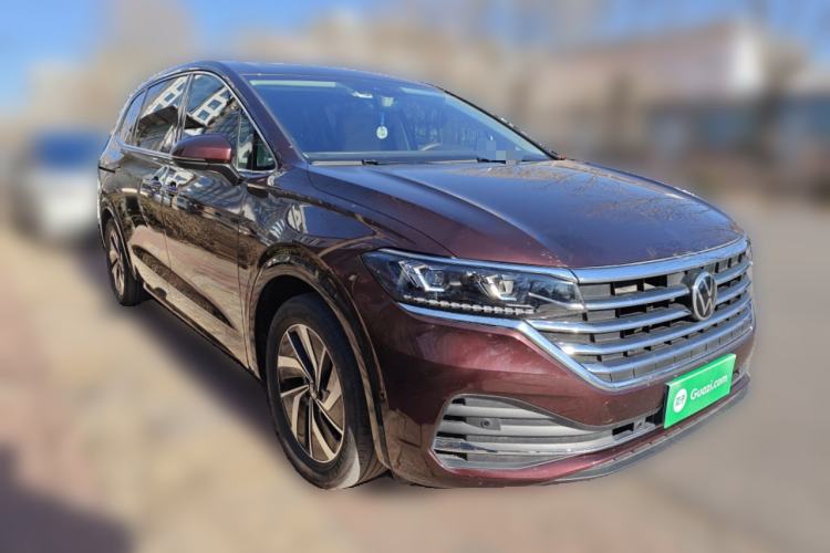 Used Volkswagen Viloran 2022 380TSI Luxury Edition Front Right 45 Deg