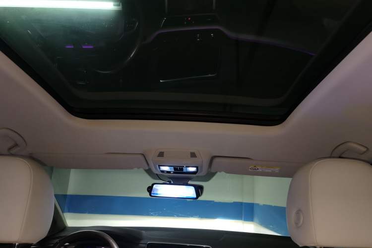 Used Volkswagen Viloran 2022 380TSI Prestige Edition Headliner