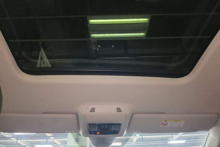 Used Volkswagen Viloran 2022 380TSI Prestige Edition Headliner