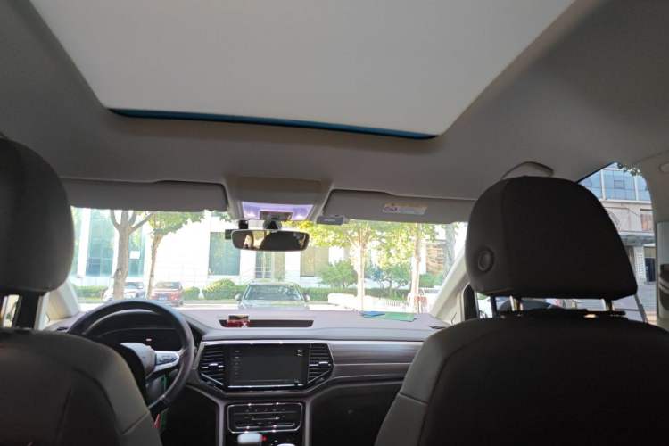 Used Volkswagen Viloran 2022 330TSI Business Edition Headliner
