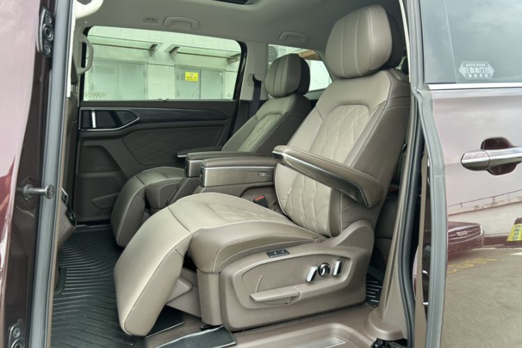 Used Volkswagen Viloran 2022 380TSI Prestige Edition Interior 1