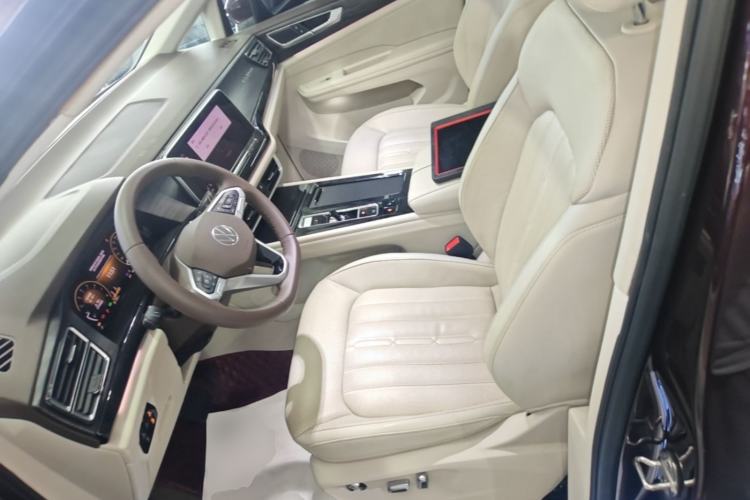 Used Volkswagen Viloran 2022 330TSI Luxury Edition Left Front Seat