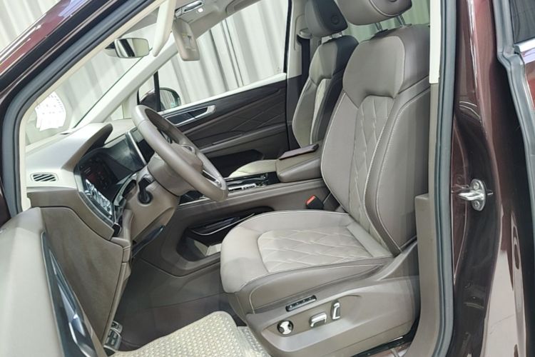 Used Volkswagen Viloran 2022 380TSI Prestige Edition Left Front Seat