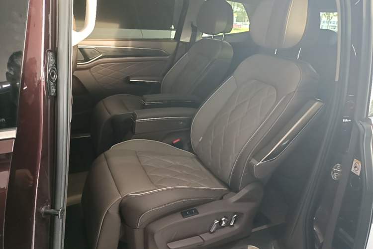 Used Volkswagen Viloran 2022 380TSI Flagship Edition Left Rear Seat