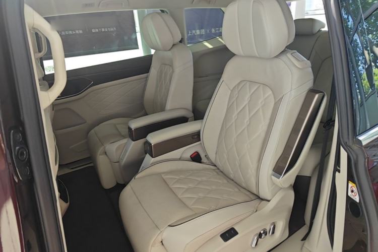 Used Volkswagen Viloran 2022 380TSI Prestige Edition Left Rear Seat