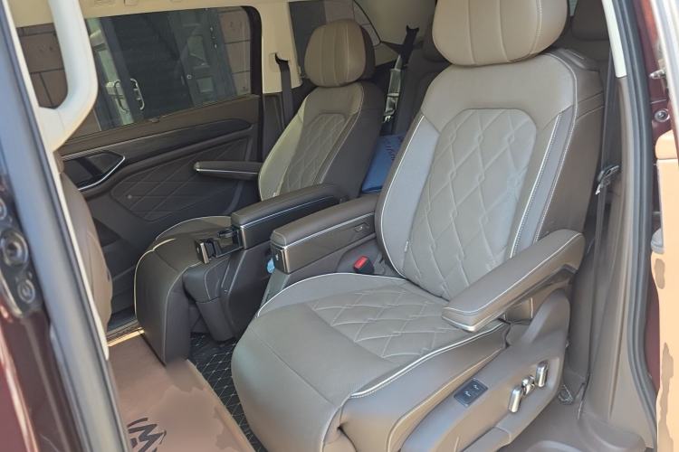 Used Volkswagen Viloran 2022 380TSI Prestige Edition Left Rear Seat
