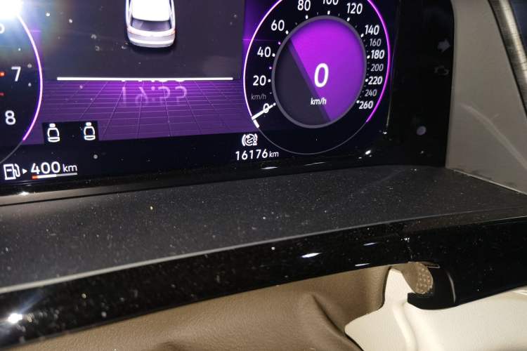 Used Volkswagen Viloran 2022 380TSI Prestige Edition Odometer Close Up