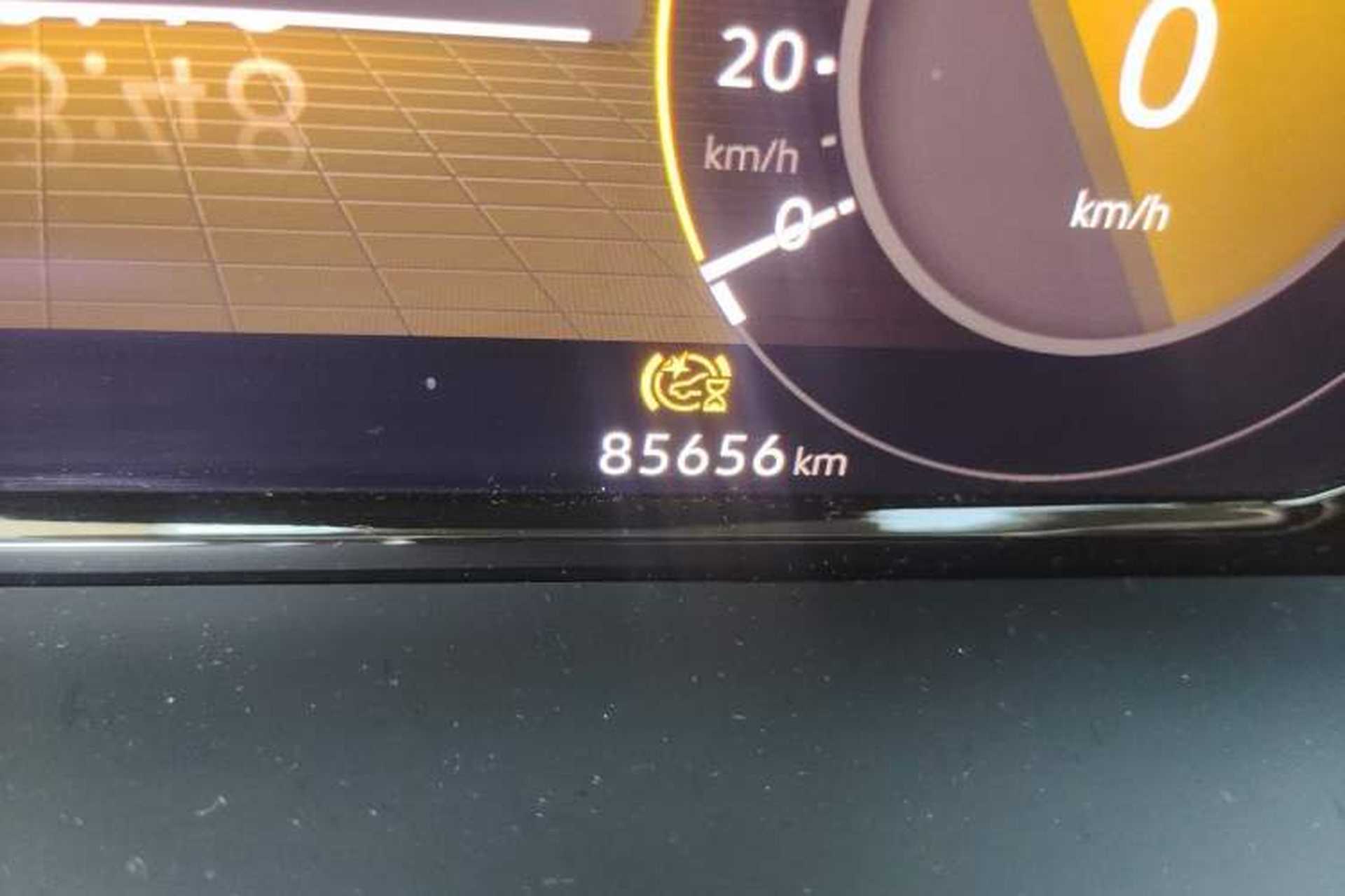 Used Volkswagen Viloran 2022 380TSI Luxury Edition Odometer Close Up