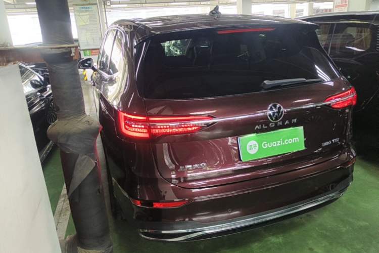 Used Volkswagen Viloran 2022 380TSI Prestige Edition Rear Left 45 Deg