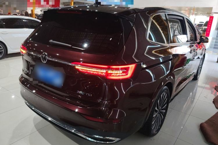 Used Volkswagen Viloran 2022 380TSI Prestige Edition Rear Right 45 Deg